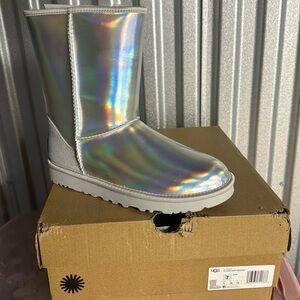 Ugg Australia  ✨Women's Classic Short  Iridescent  Boots
